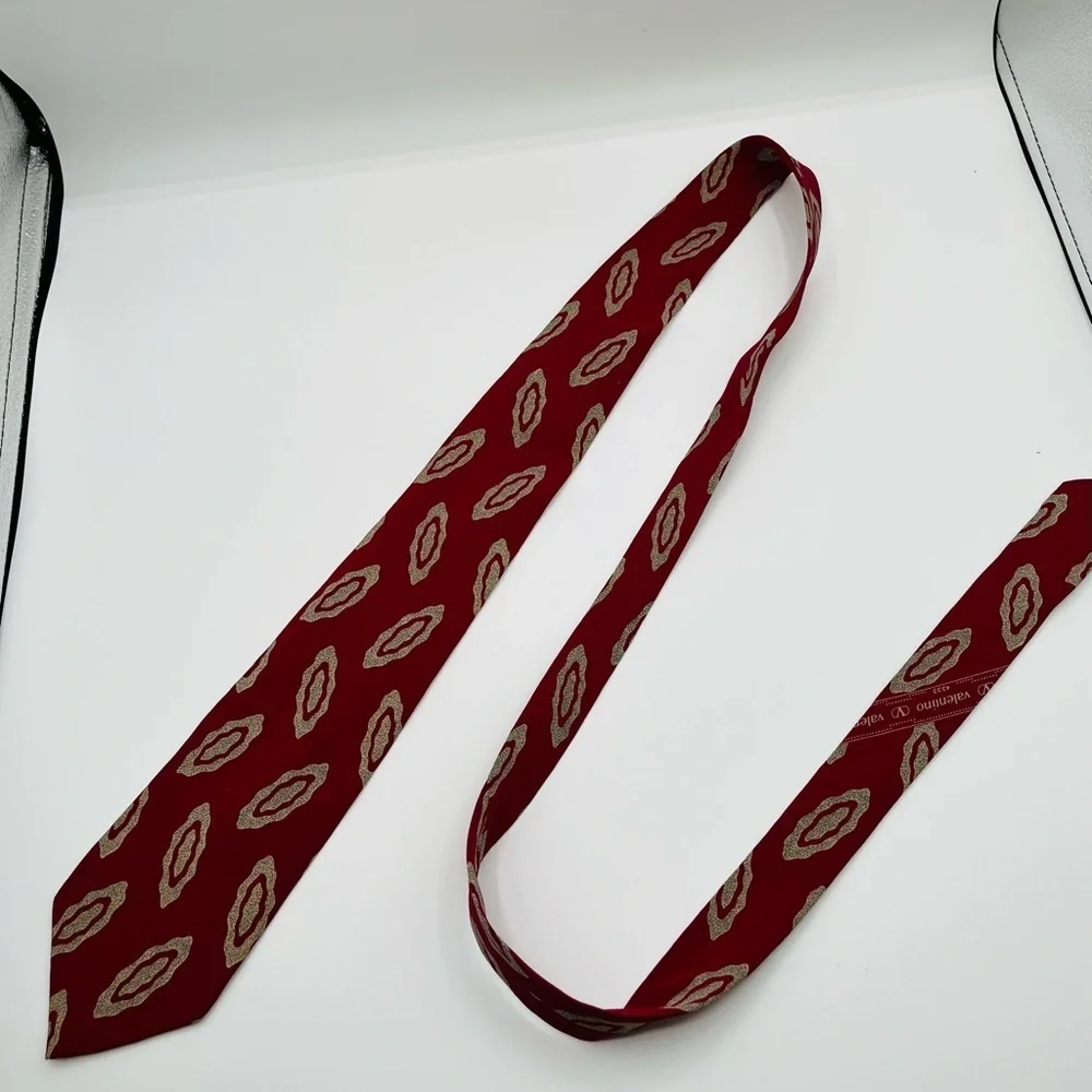 Valentino Vintage Italian Silk Tie Necktie Red/Black Geometric Pattern